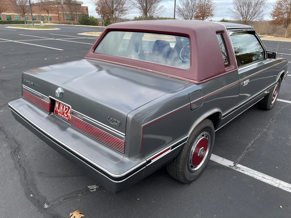 1982 Chrysler LeBaron - Image 5 of 31