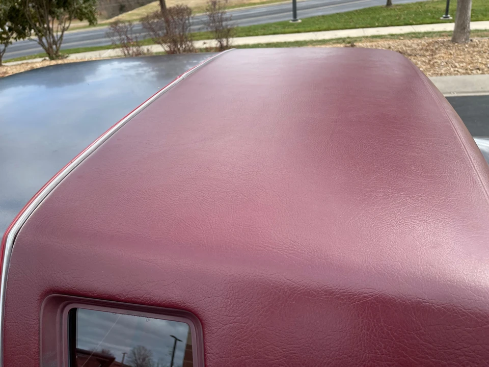 1982 Chrysler LeBaron - Image 24 of 31