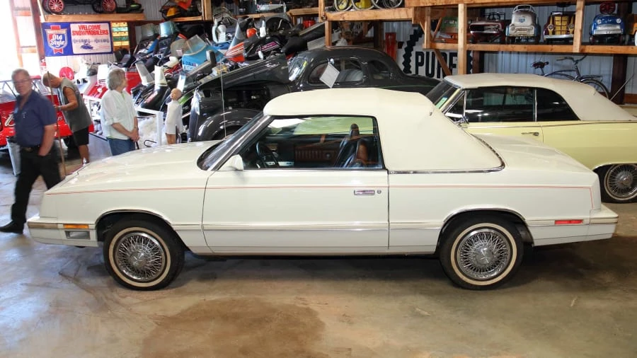 1982 Chrysler LeBaron - Image 2 of 12