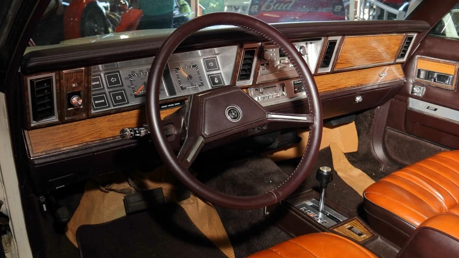 1982 Chrysler LeBaron - Image 7 of 12