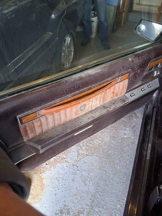 1982 Chrysler LeBaron - Image 5 of 10