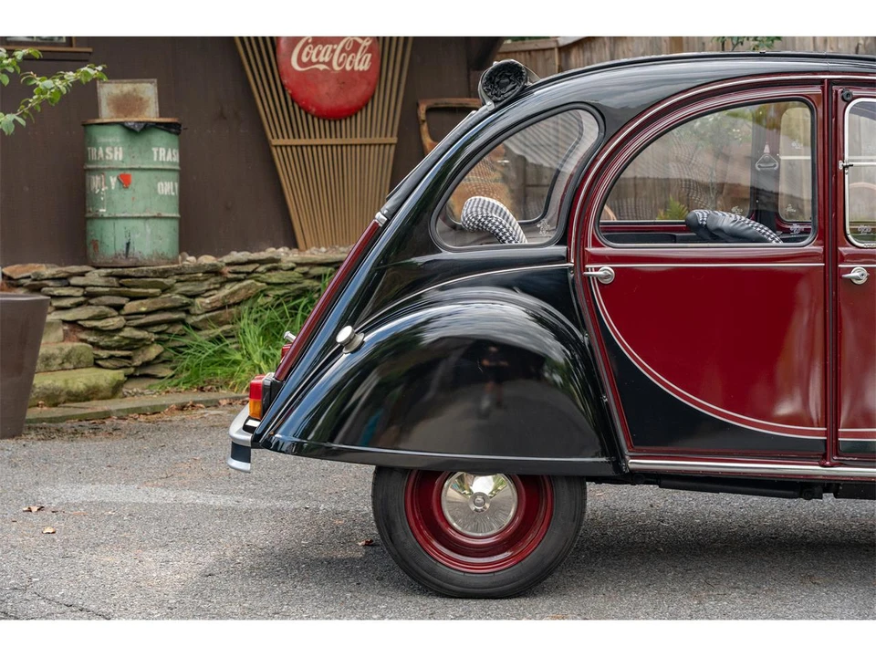 1982 Citroen 2CV - Image 9 of 31