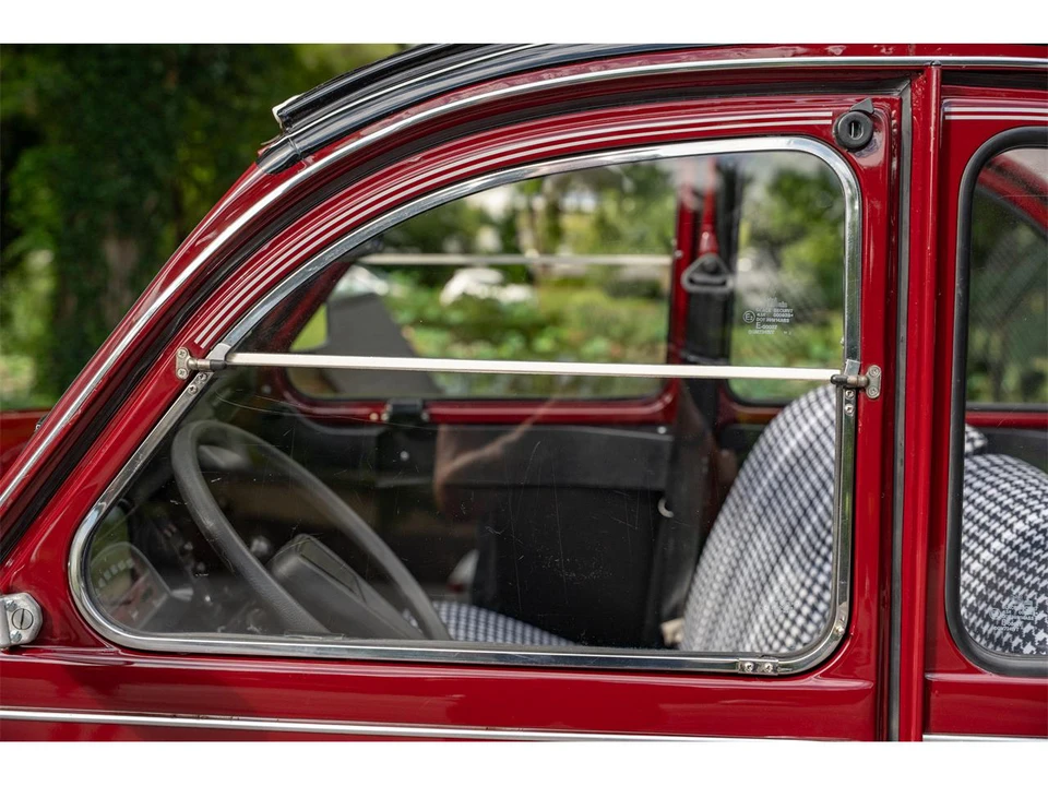 1982 Citroen 2CV - Image 25 of 31
