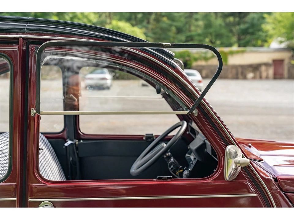 1982 Citroen 2CV - Image 28 of 31