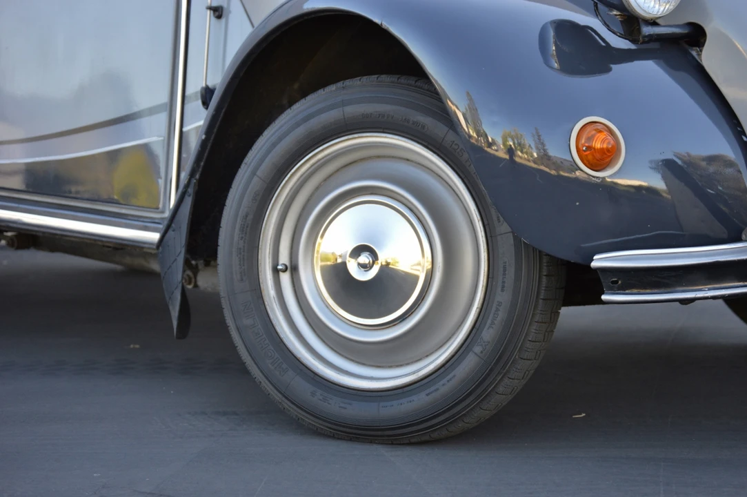 1982 Citroen 2CV - Image 9 of 31
