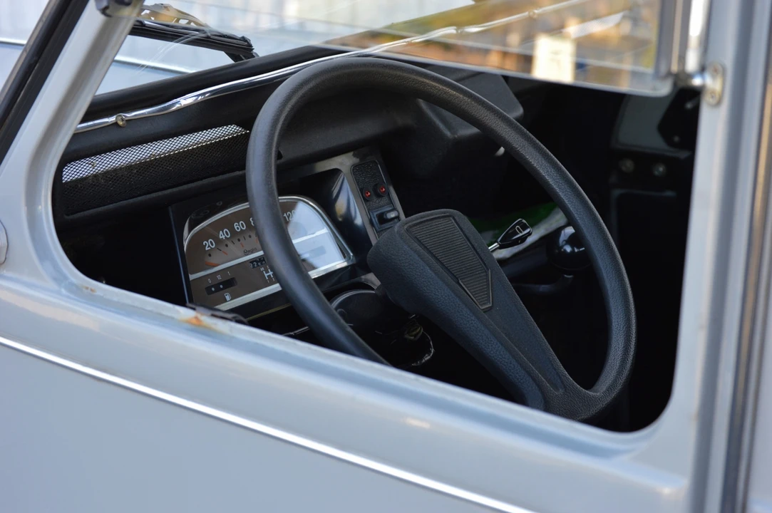 1982 Citroen 2CV - Image 25 of 31