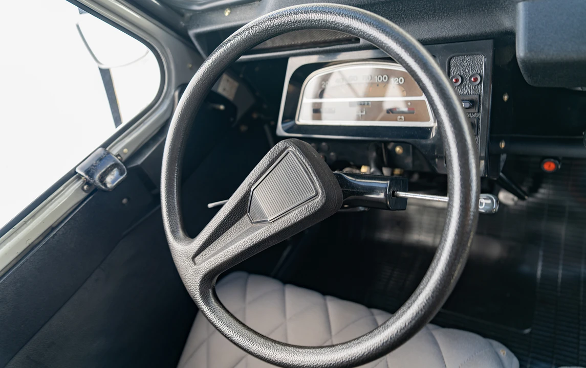 1982 Citroen 2CV - Image 19 of 23