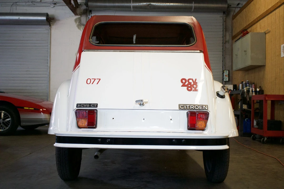 1982 Citroen 2CV - Image 24 of 31