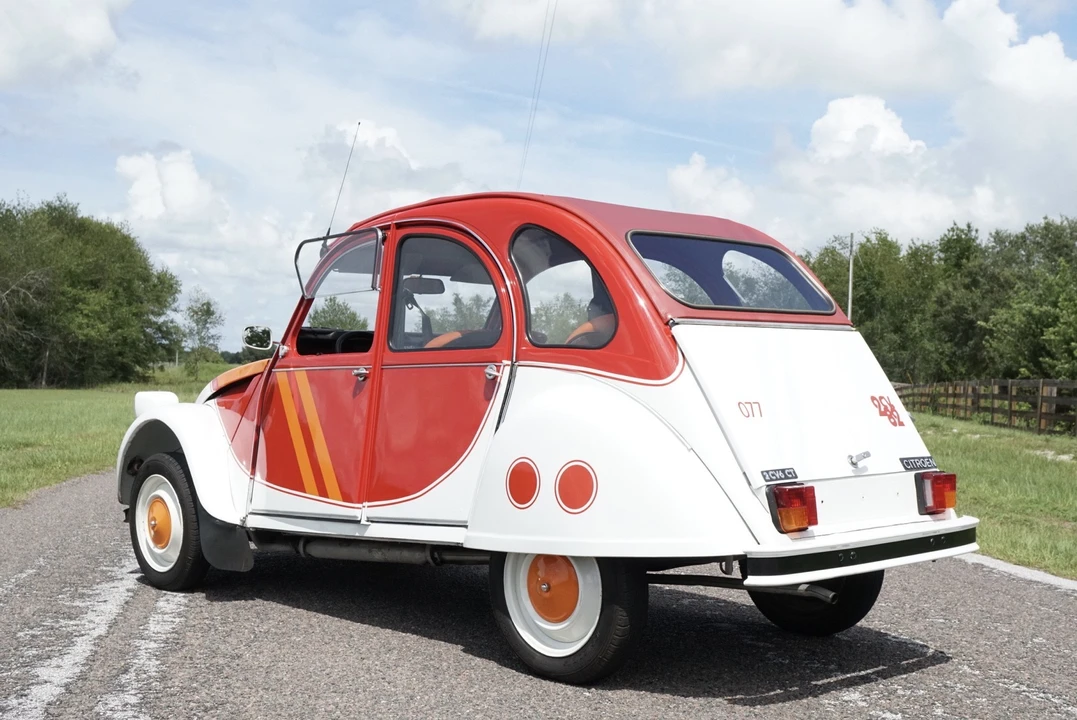 1982 Citroen 2CV - Image 7 of 31
