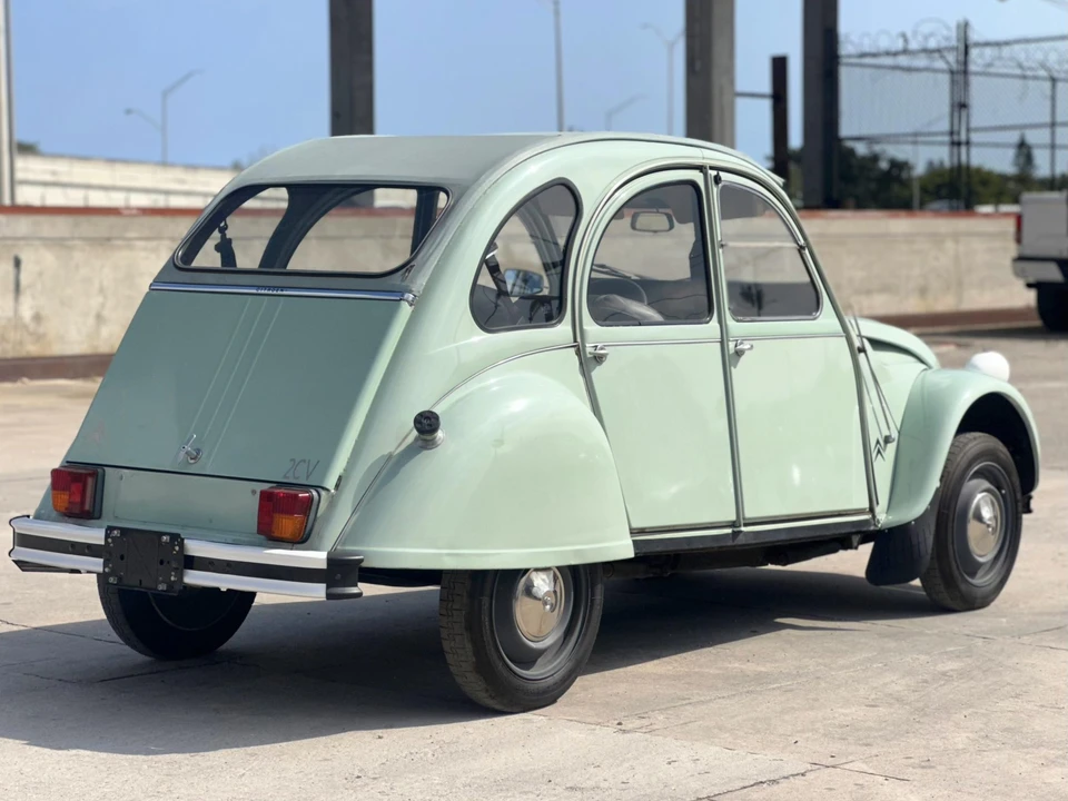 1982 Citroen 2CV - Image 16 of 31