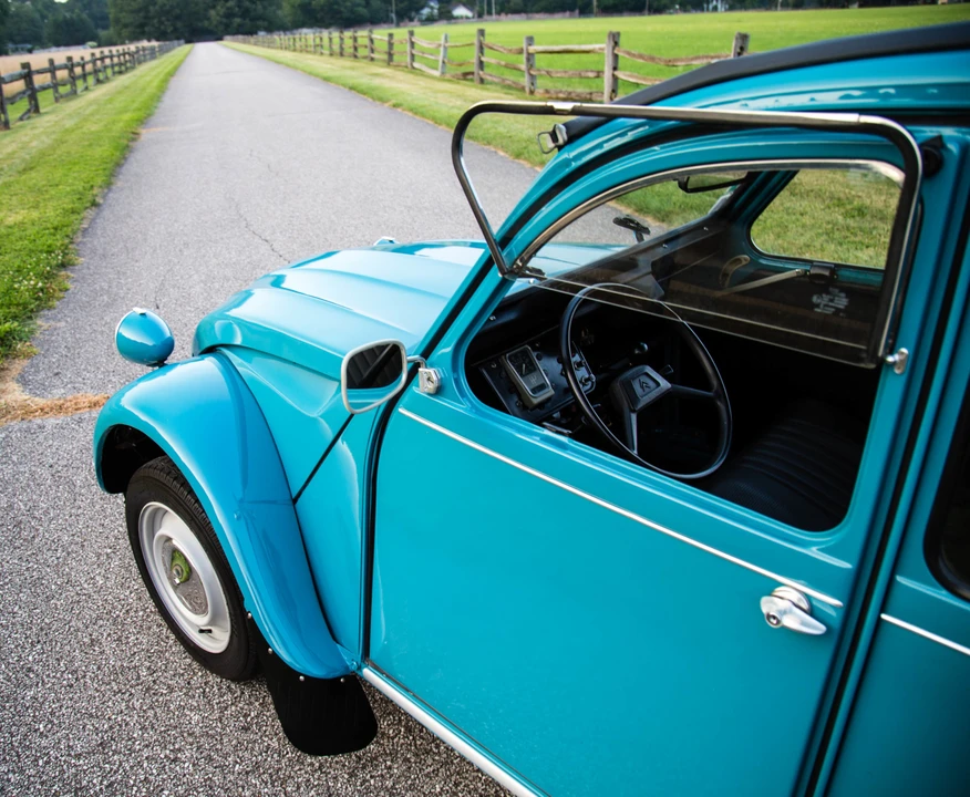 1982 Citroen 2CV - Image 9 of 19