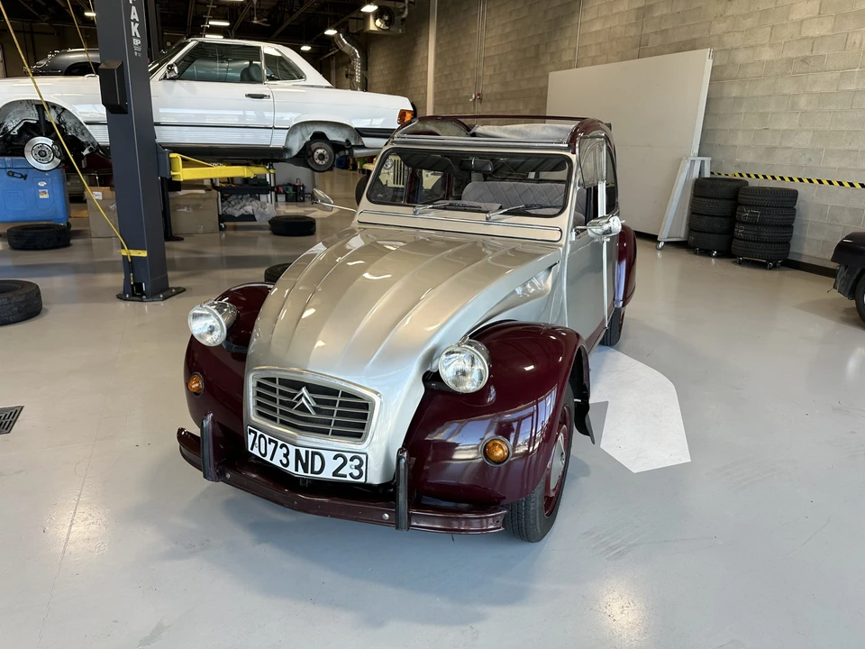 1982 Citroen 2CV - Image 2 of 31