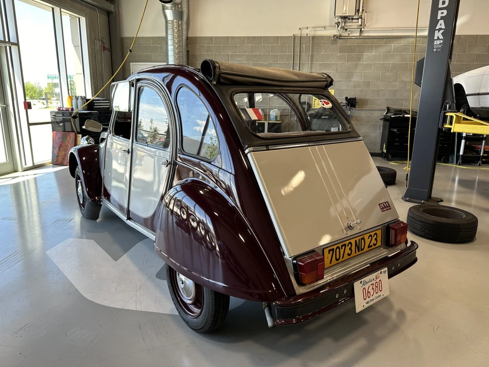 1982 Citroen 2CV - Image 9 of 31