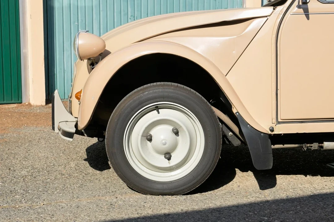 1982 Citroen 2CV - Image 16 of 30