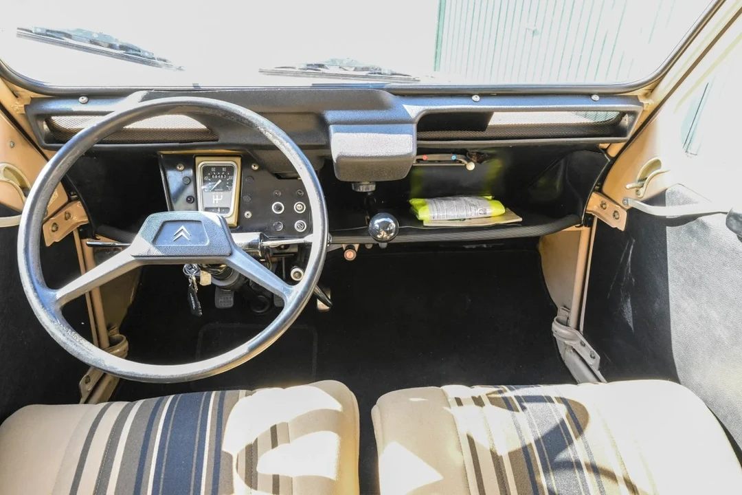 1982 Citroen 2CV - Image 24 of 30