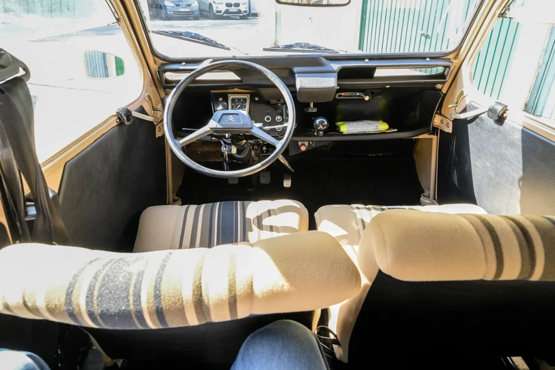 1982 Citroen 2CV - Image 25 of 30