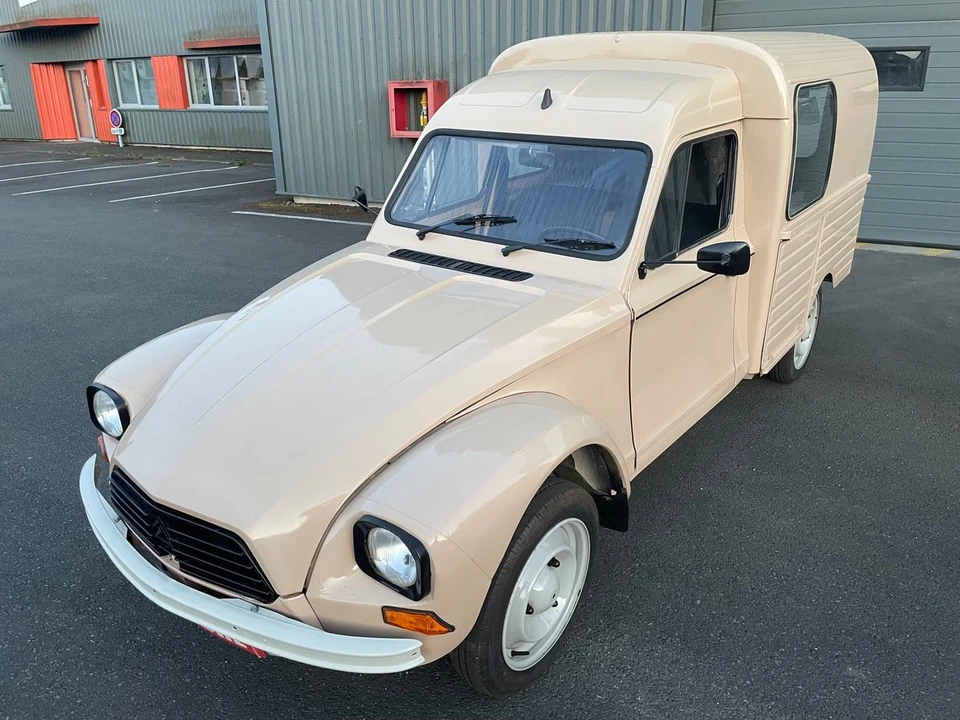 1982 Citroen Dyane - Image 3 of 30