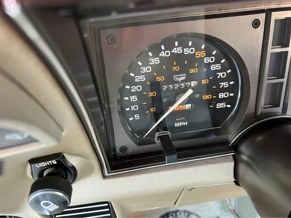 1982 Chevrolet Corvette C3 - Image 5 of 9