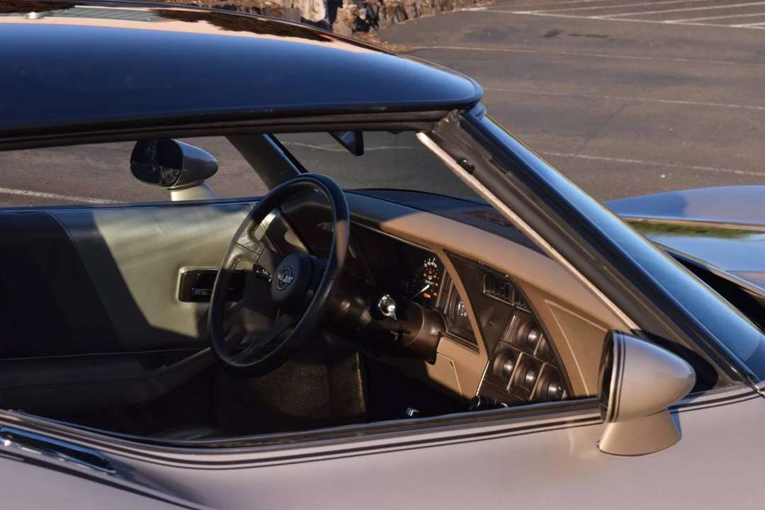 1982 Chevrolet Corvette C3 - Image 8 of 24