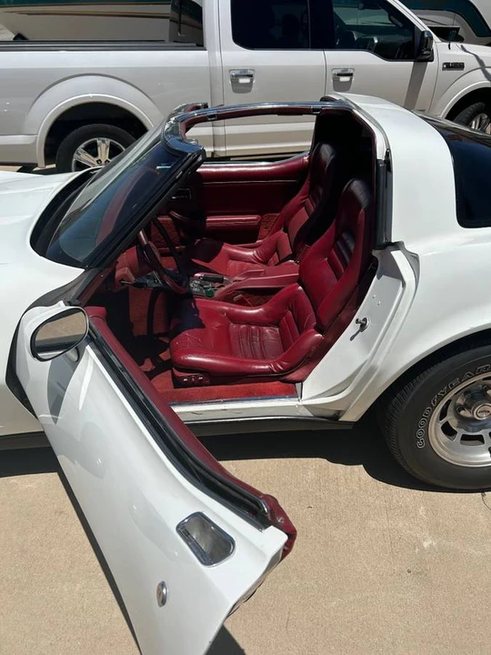 1982 Chevrolet Corvette C3 - Image 10 of 20