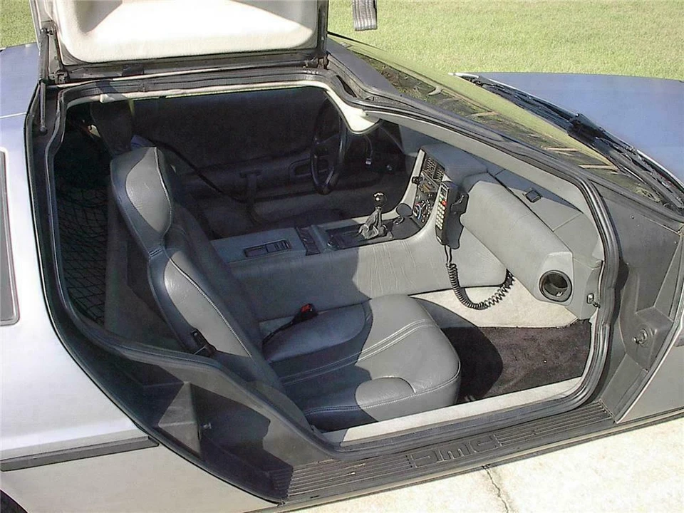 1982 DeLorean DMC-12 - Image 4 of 5
