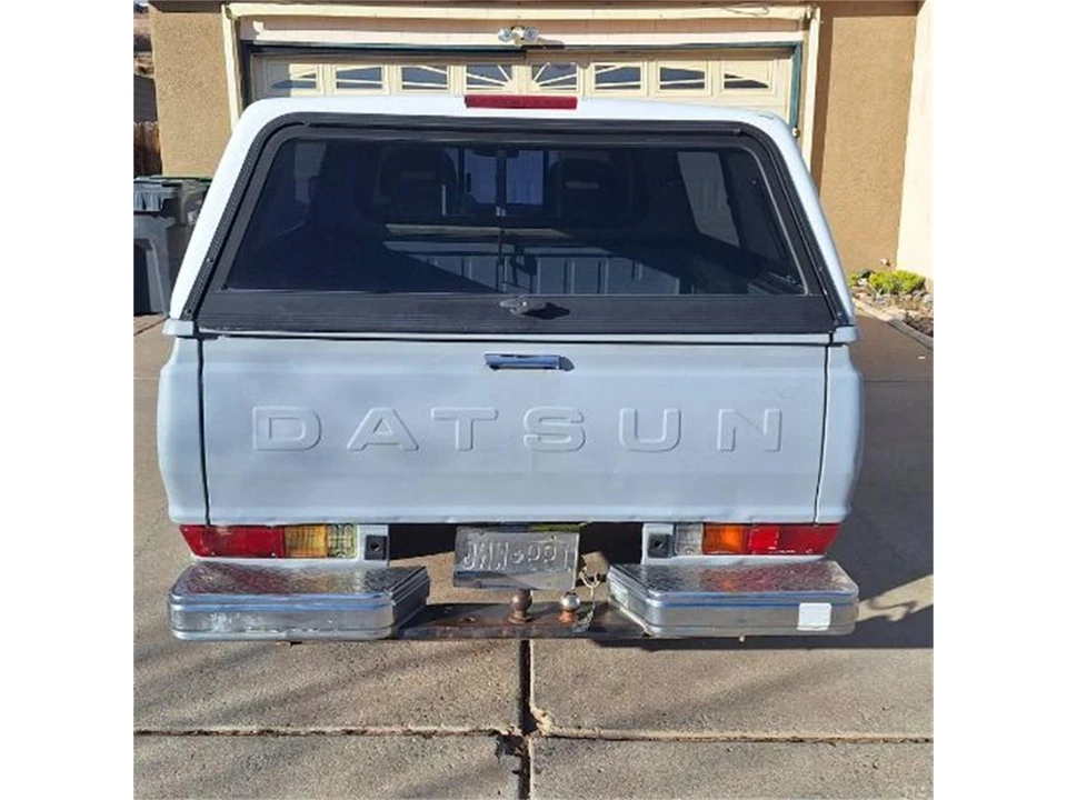 1982 Nissan Sentra - Image 11 of 14