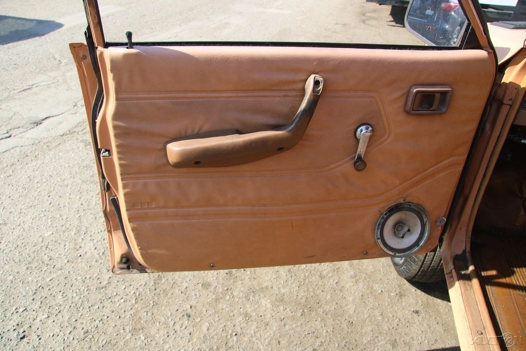 1982 Nissan - Image 11 of 21