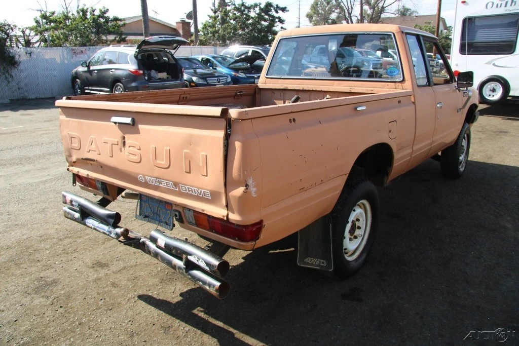 1982 Nissan - Image 6 of 21