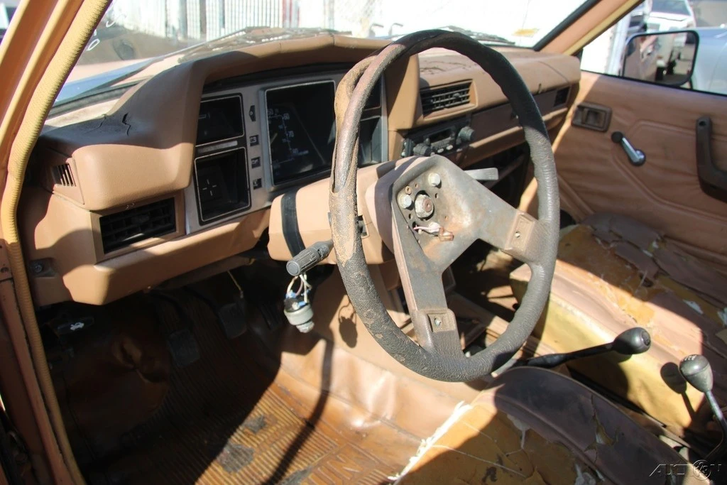 1982 Nissan - Image 13 of 21