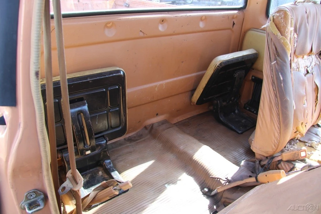 1982 Nissan - Image 18 of 21