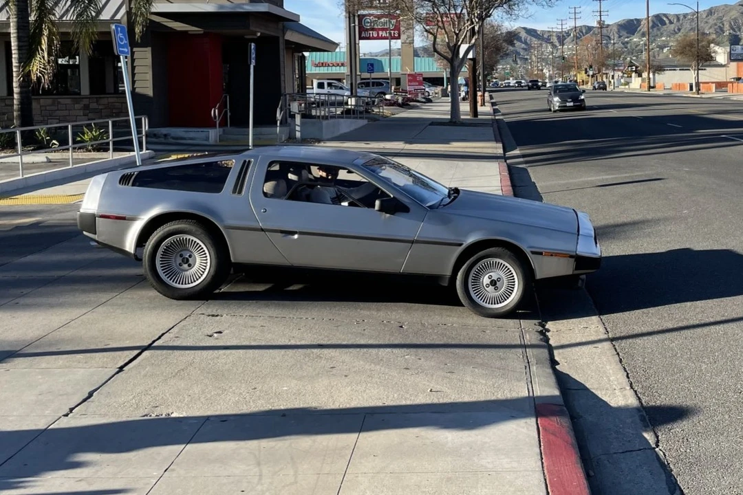 1982 DeLorean DMC-12 - Image 23 of 31