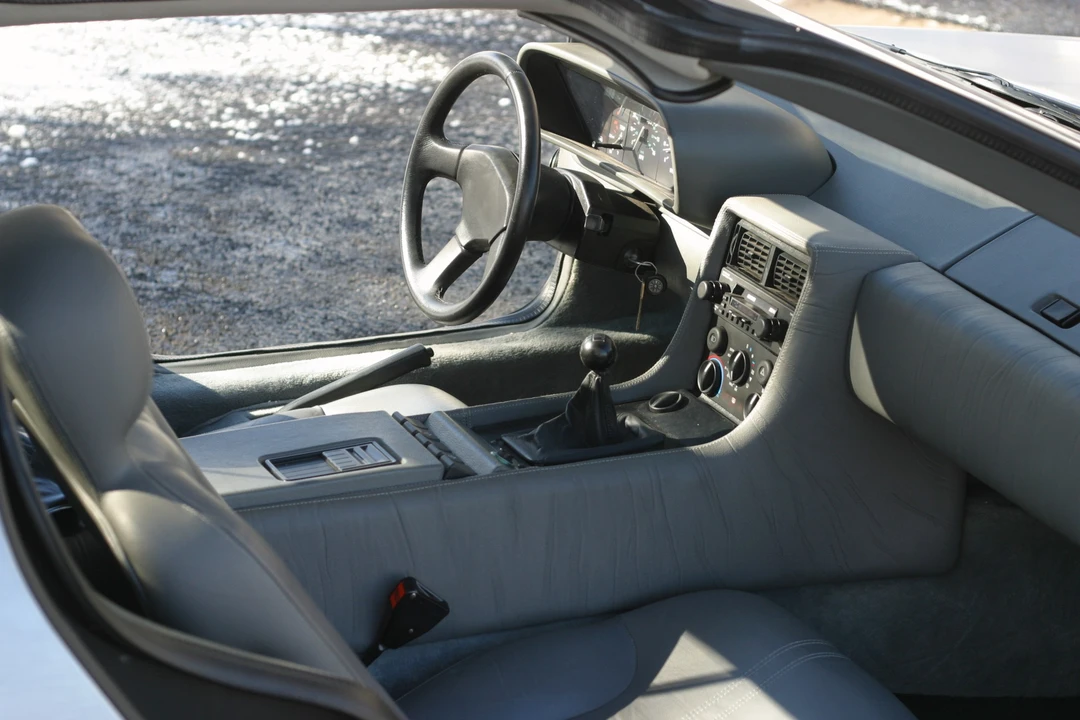 1982 DeLorean DMC-12 - Image 23 of 31