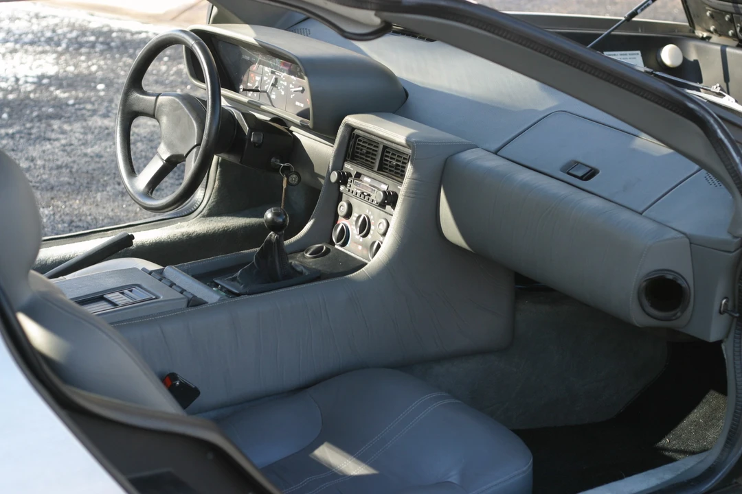 1982 DeLorean DMC-12 - Image 24 of 31