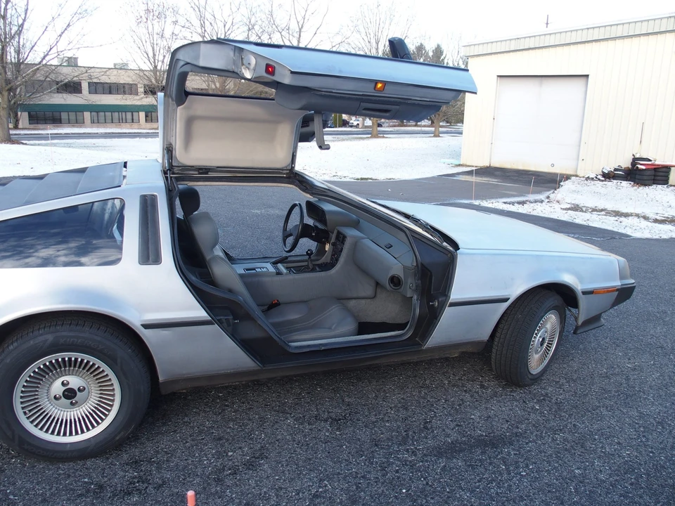 1982 DeLorean DMC-12 - Image 23 of 31