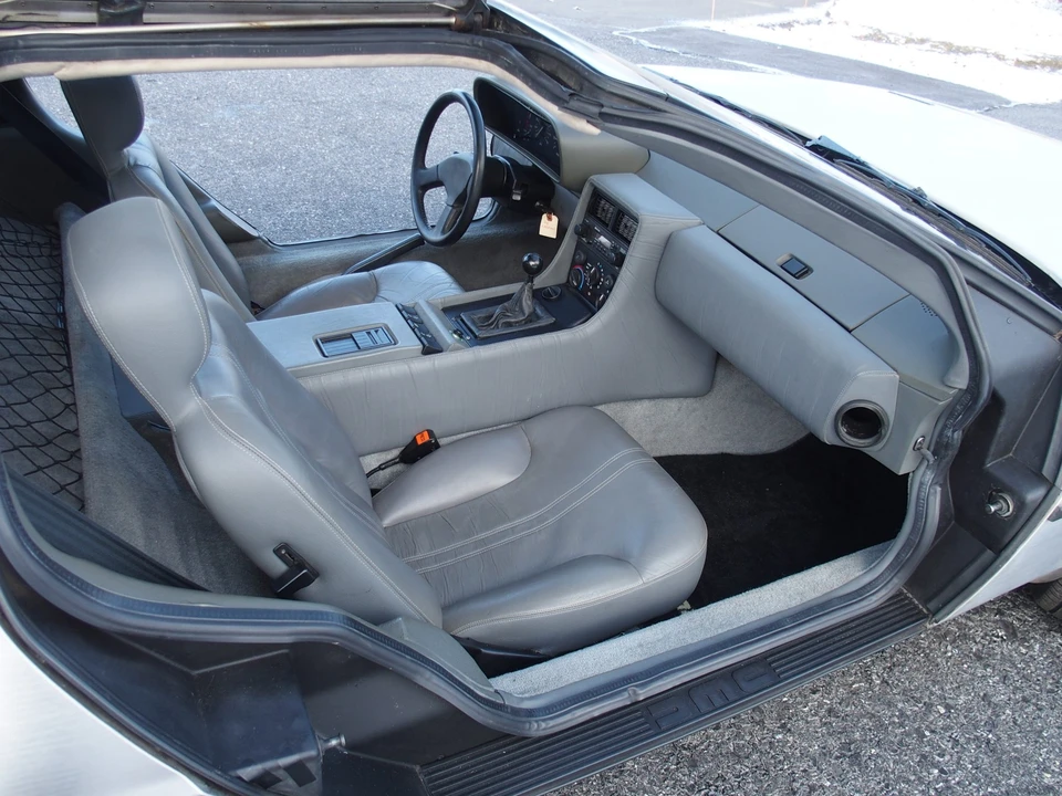 1982 DeLorean DMC-12 - Image 26 of 31