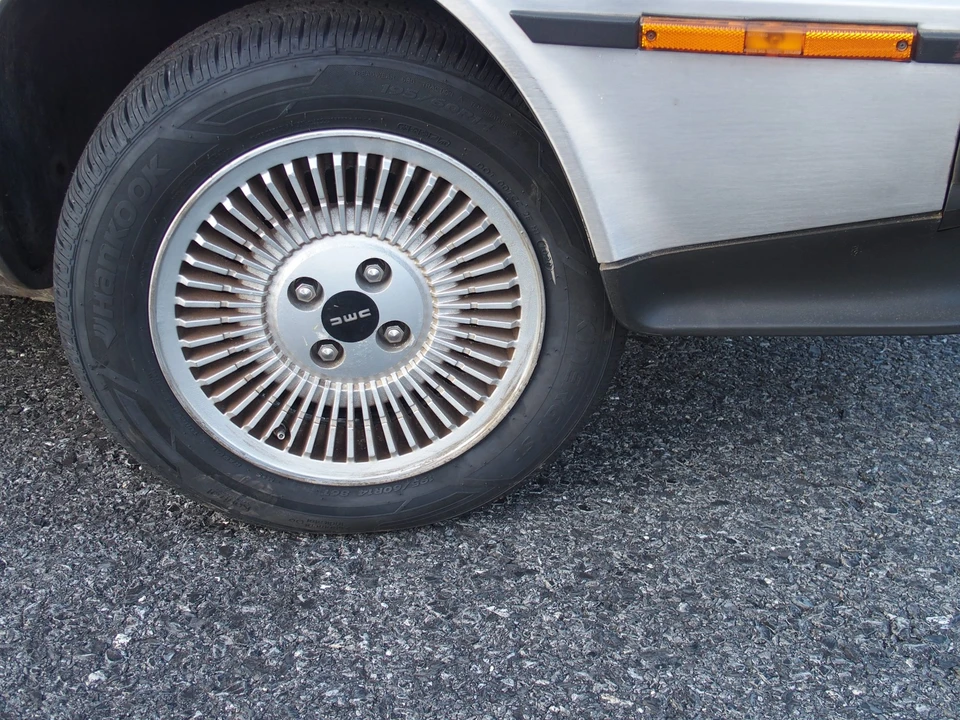 1982 DeLorean DMC-12 - Image 19 of 31