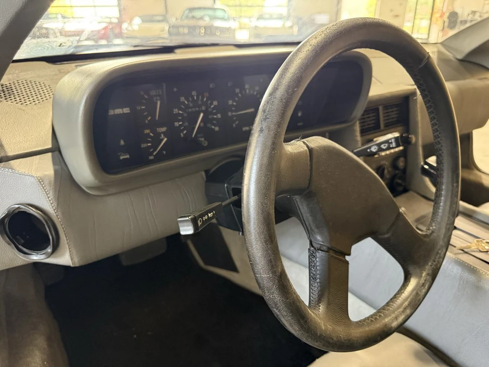 1982 DeLorean DMC-12 - Image 29 of 31