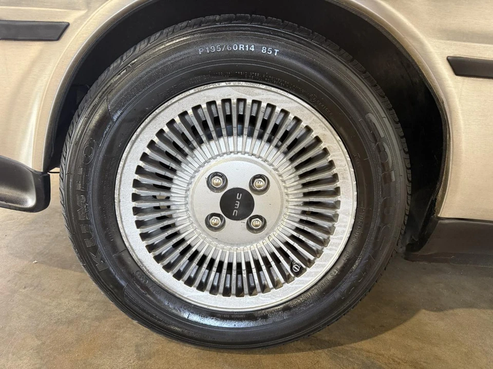 1982 DeLorean DMC-12 - Image 17 of 31