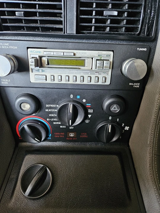1982 DeLorean DMC-12 - Image 26 of 31