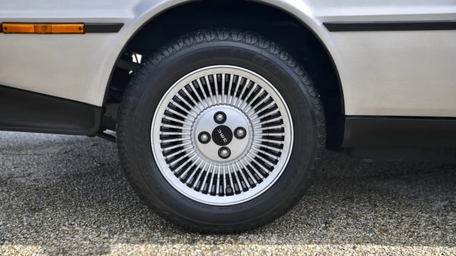 1982 DeLorean DMC-12 - Image 18 of 31