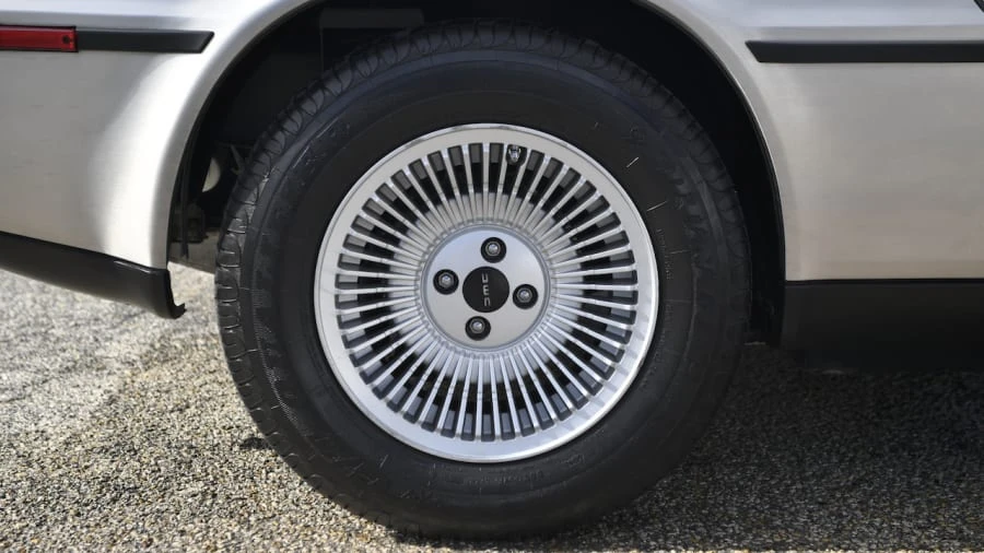 1982 DeLorean DMC-12 - Image 19 of 31