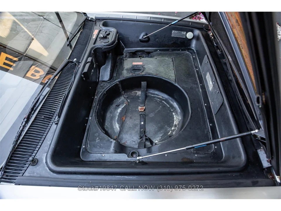 1982 DeLorean DMC-12 - Image 25 of 31