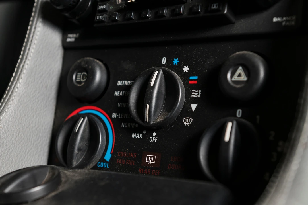 1982 DeLorean DMC-12 - Image 27 of 31