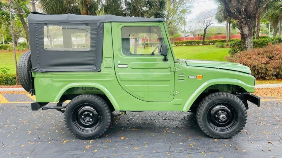 1982 Daihatsu Rocky - Image 2 of 18
