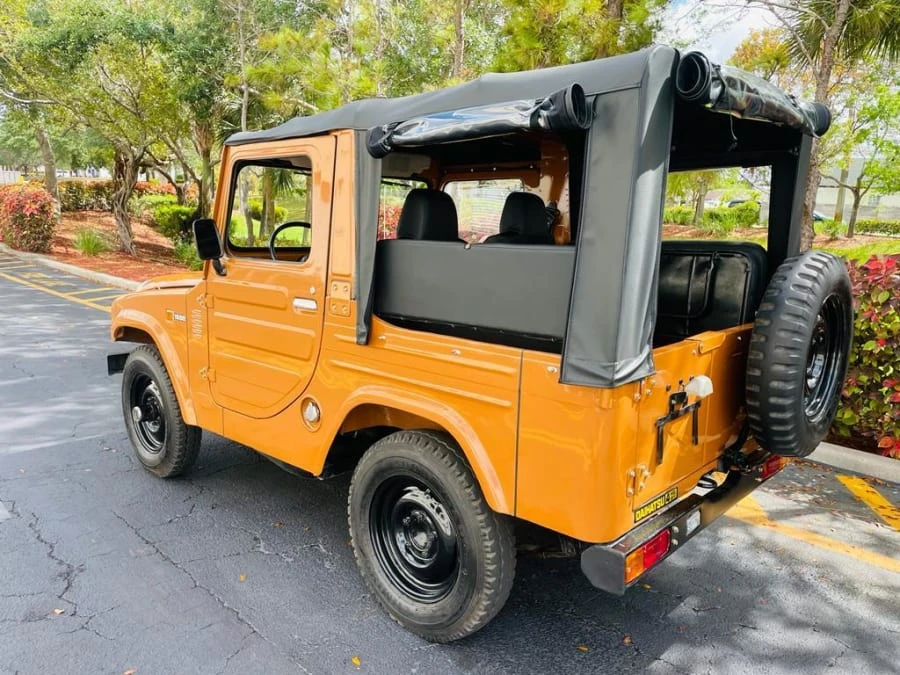 1982 Daihatsu Rocky - Image 9 of 22