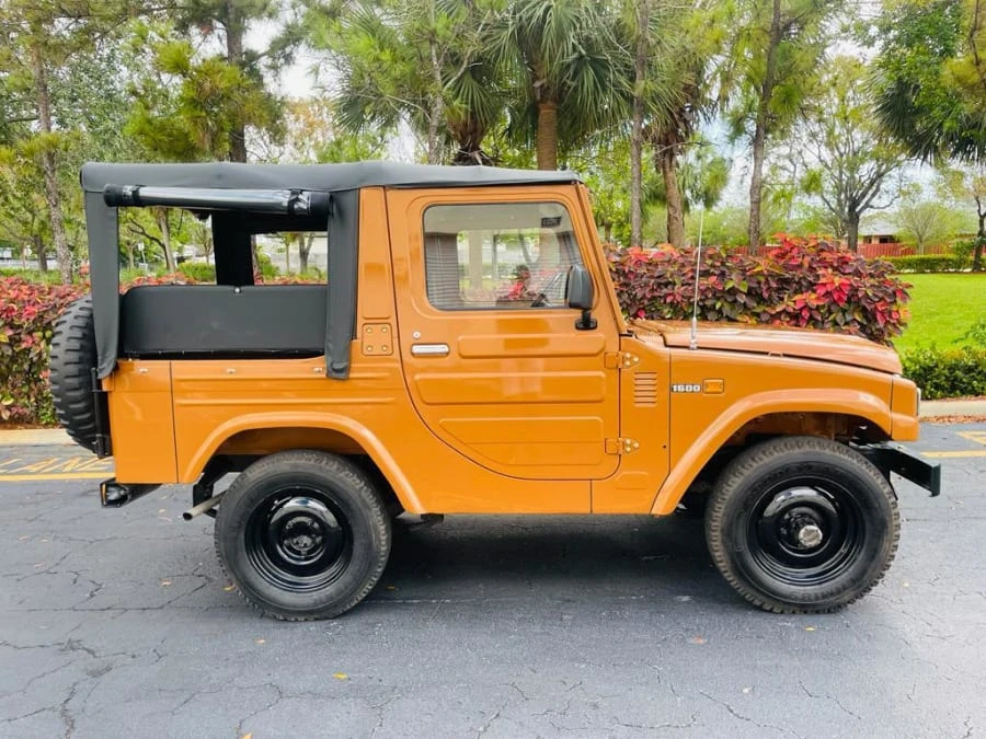 1982 Daihatsu Rocky - Image 2 of 22
