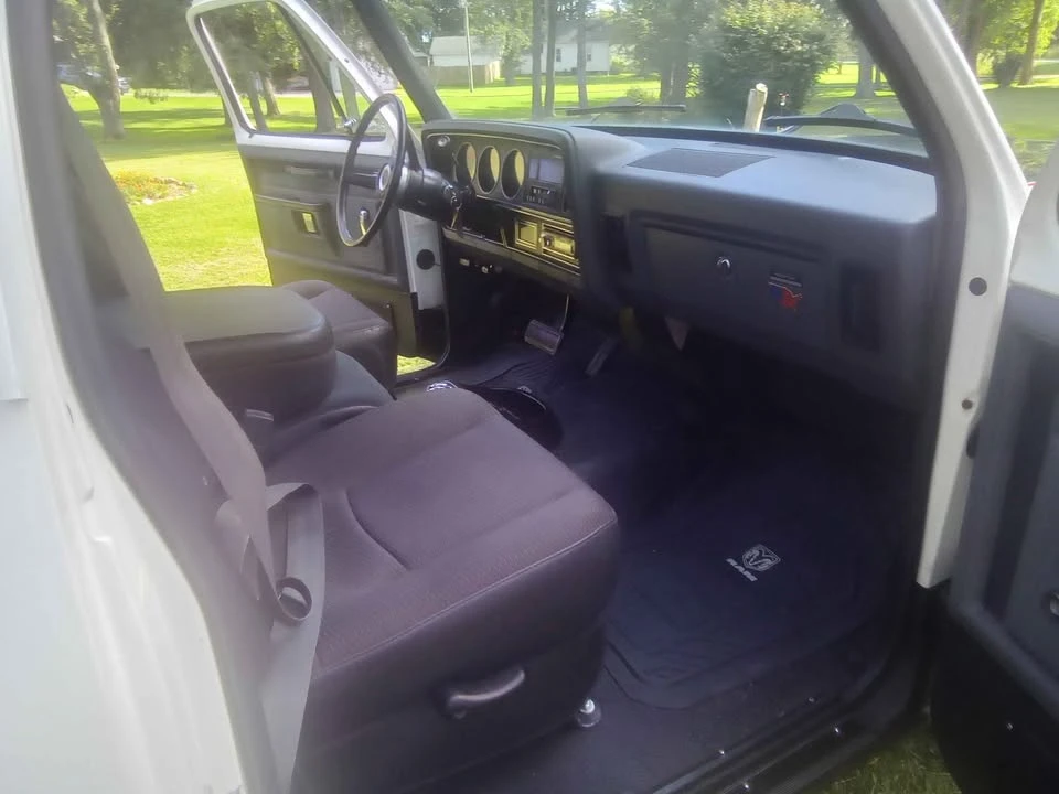 1982 Dodge Ramcharger - Image 17 of 19