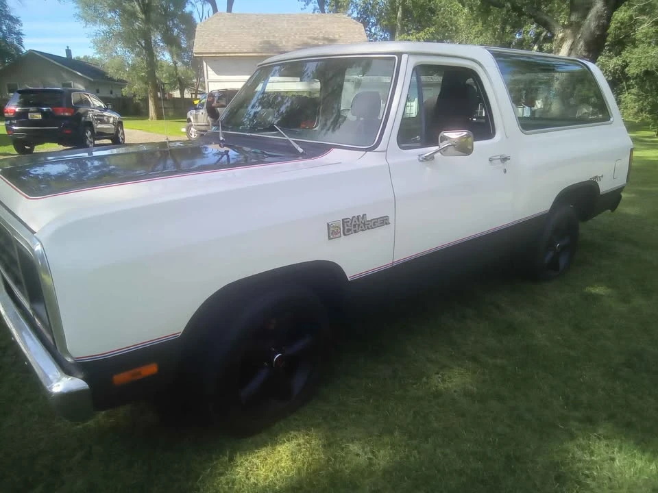 1982 Dodge Ramcharger - Image 10 of 19
