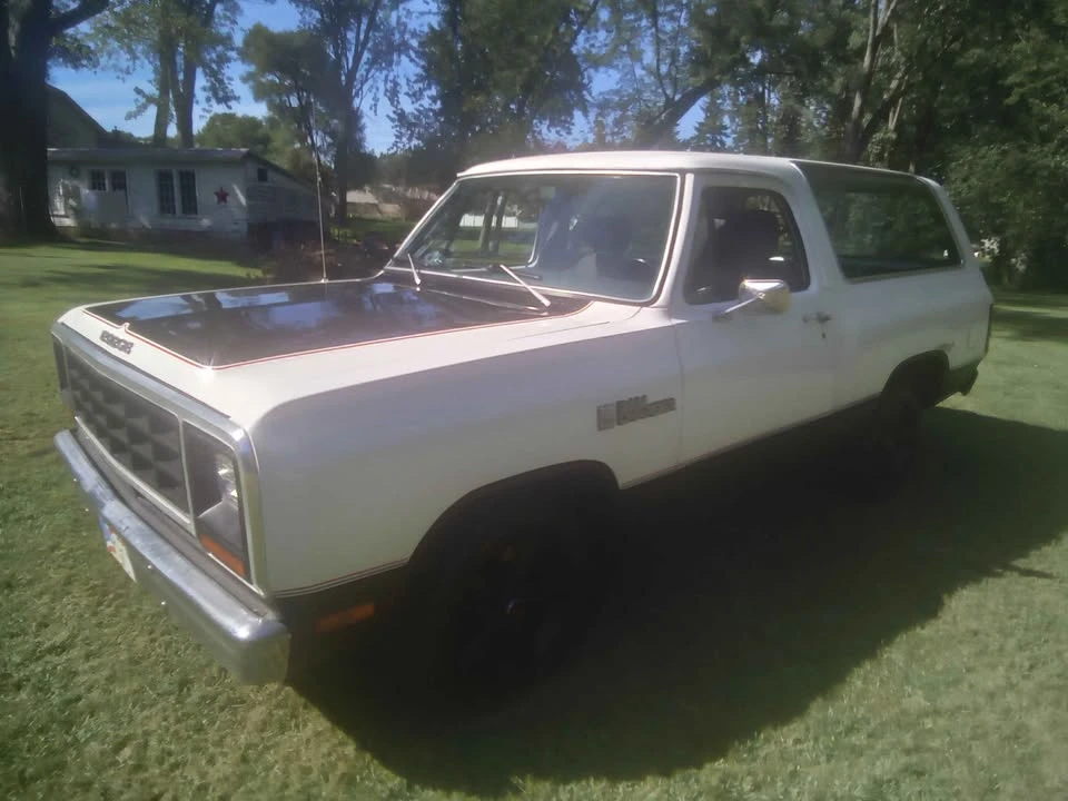 1982 Dodge Ramcharger - Image 9 of 19