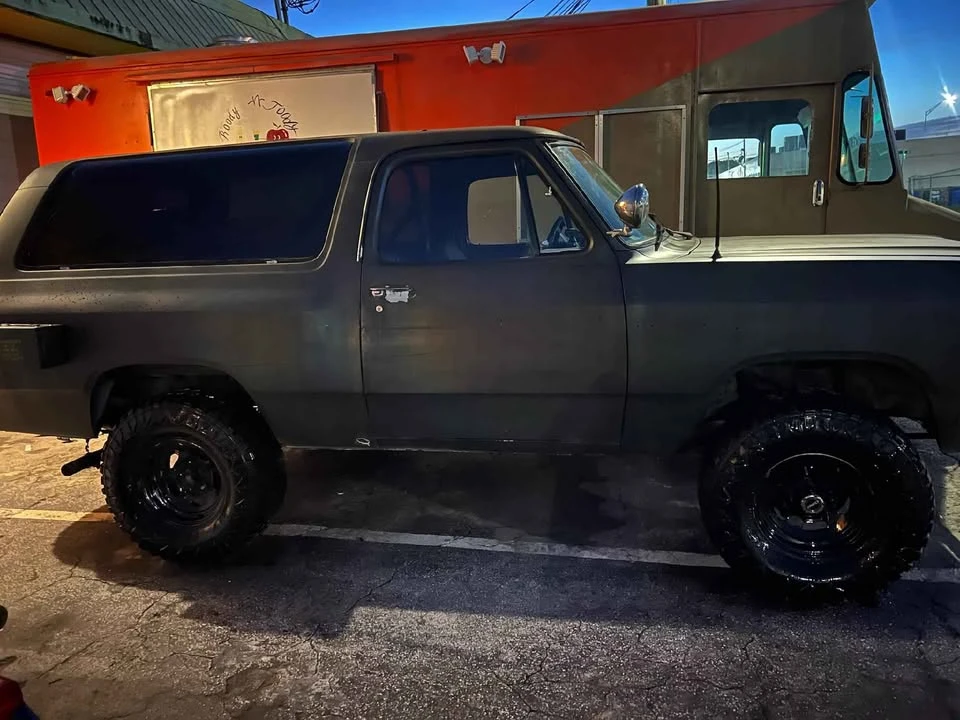 1982 Dodge Ramcharger - Image 2 of 3